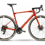 RENNRAD BMC ROADMACHINE ONE SRAM FORCE ETAP AXS 12S 700 MM ROT BERNSTEIN 2021.jpg